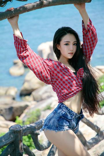 面纱下的那不勒斯